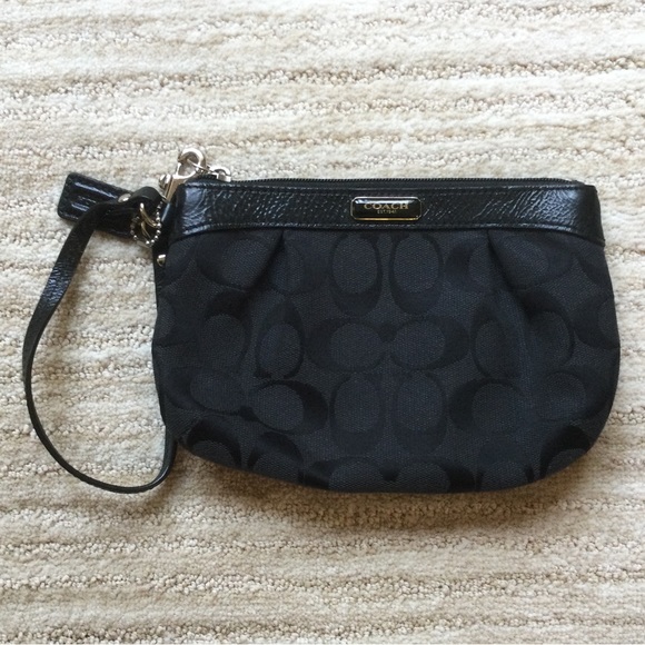 Coach Wristlet Black Signature C with leather trim and silver hardware Wallet - Picture 1 of 15